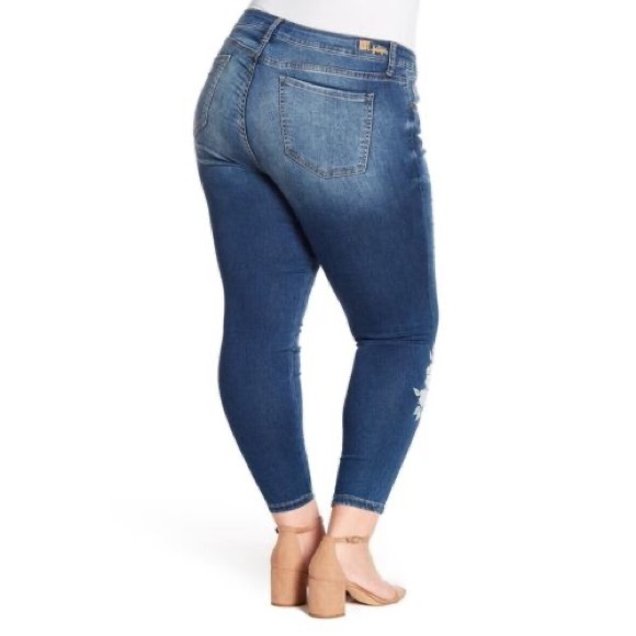 KUT from the Kloth Janet Blue Skinny Embroidered Jeans - Picture 4 of 5